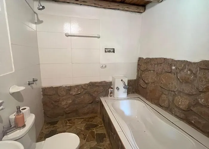 1 Bedroom Country With Garden And Mountain View Casa de férias